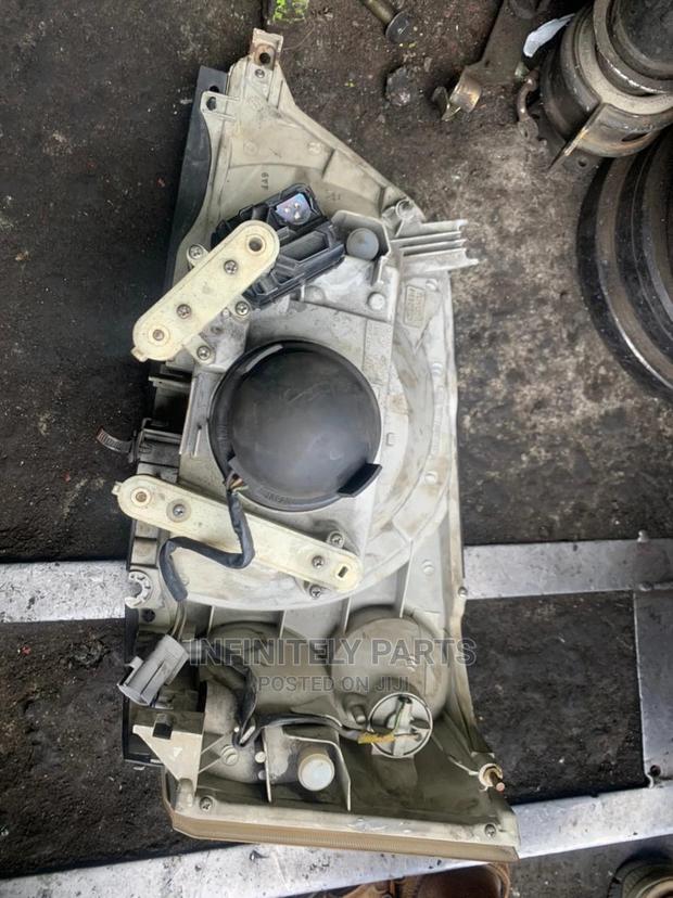 Toyota Dyna Headlight - thumbnail 3
