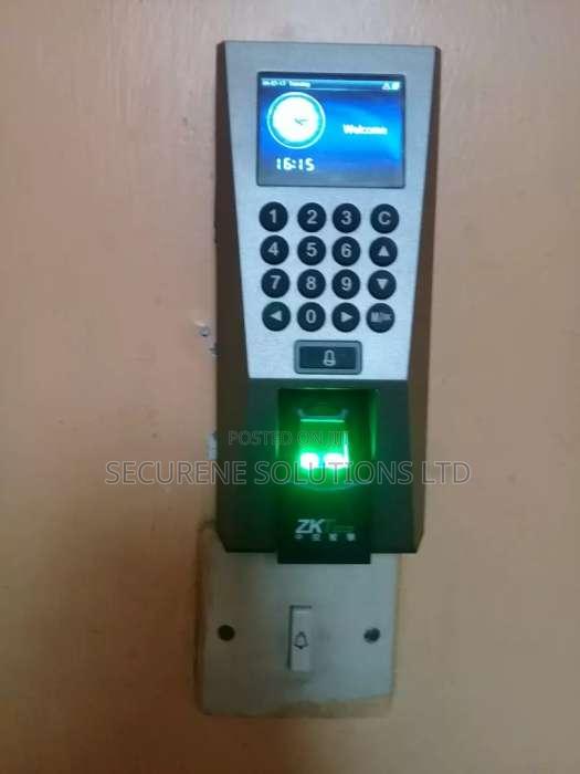 F18 Time Attendance And Access Control - main view