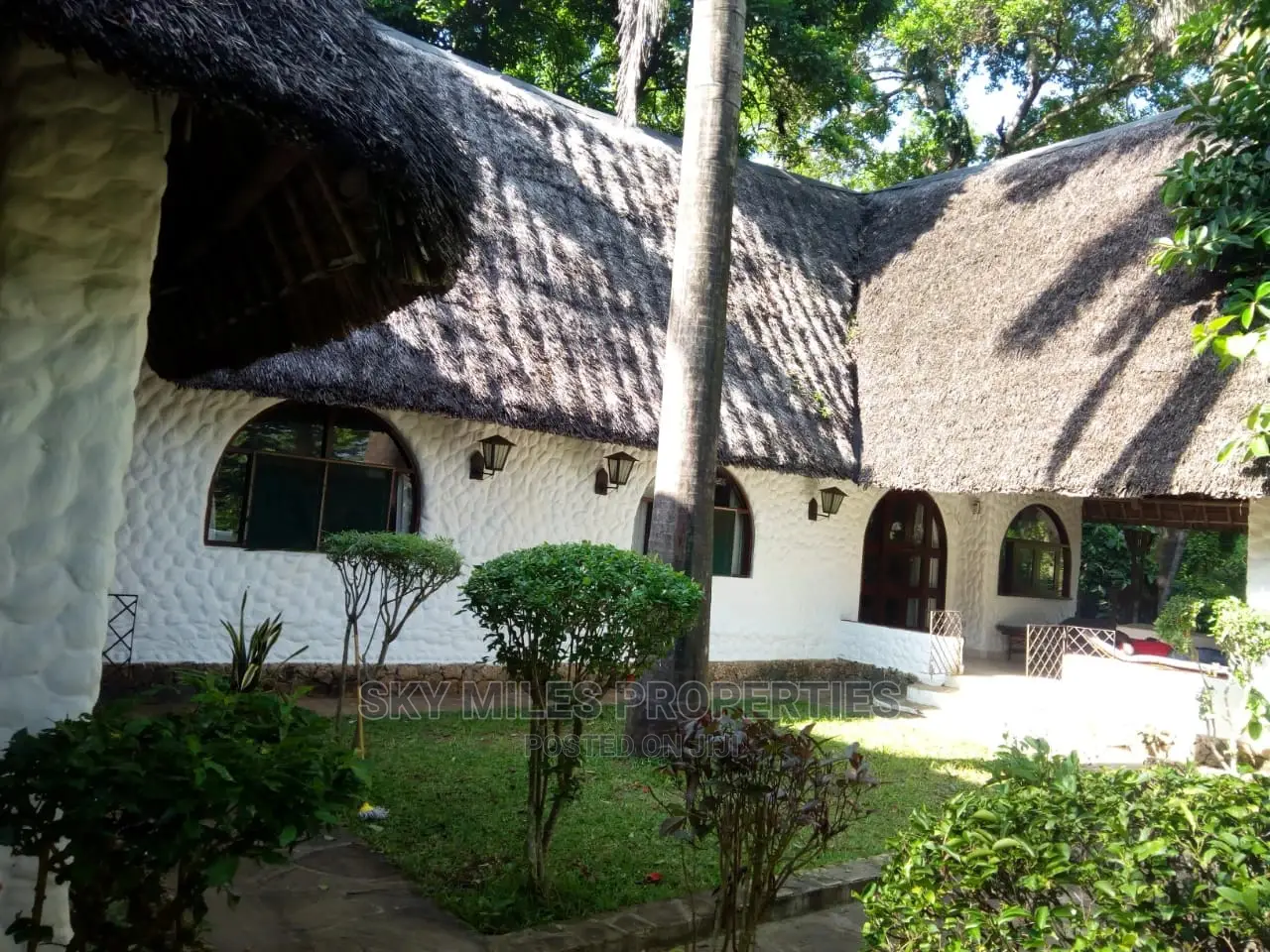 Beach Cottages Available for Holiday Rentals