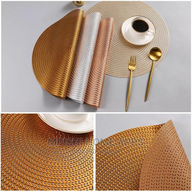 6pcs Round PVC Placemats - thumbnail 2