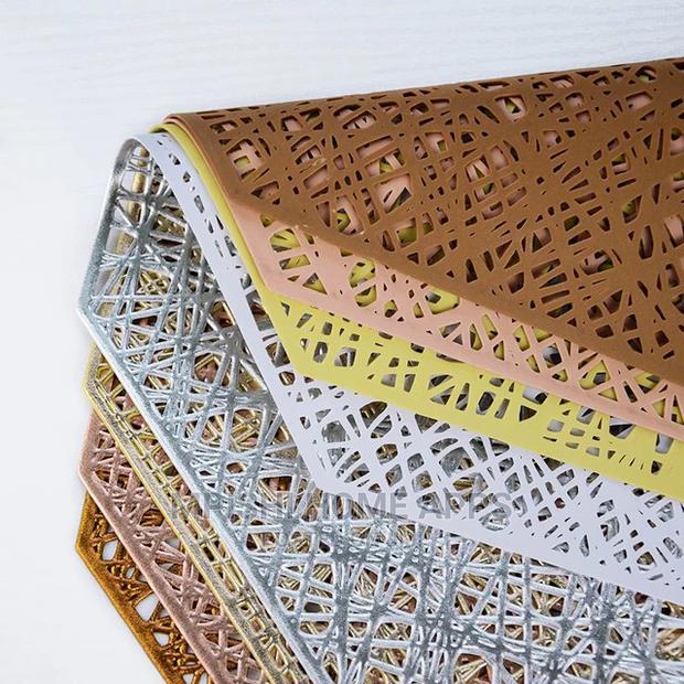 6pcs Octagonal Hollow PVC Placemats - thumbnail 9