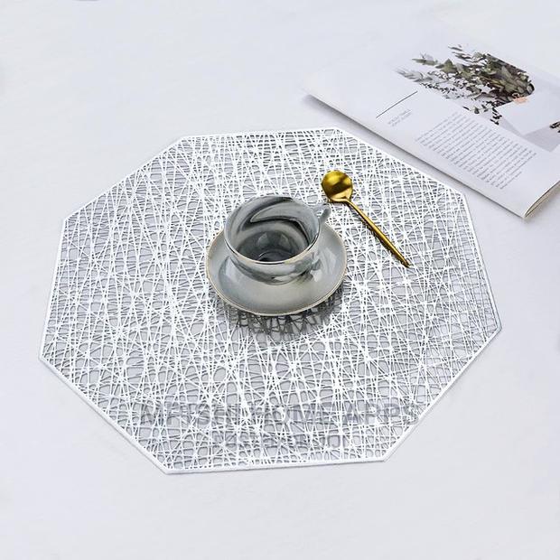 6pcs Octagonal Hollow PVC Placemats - thumbnail 7