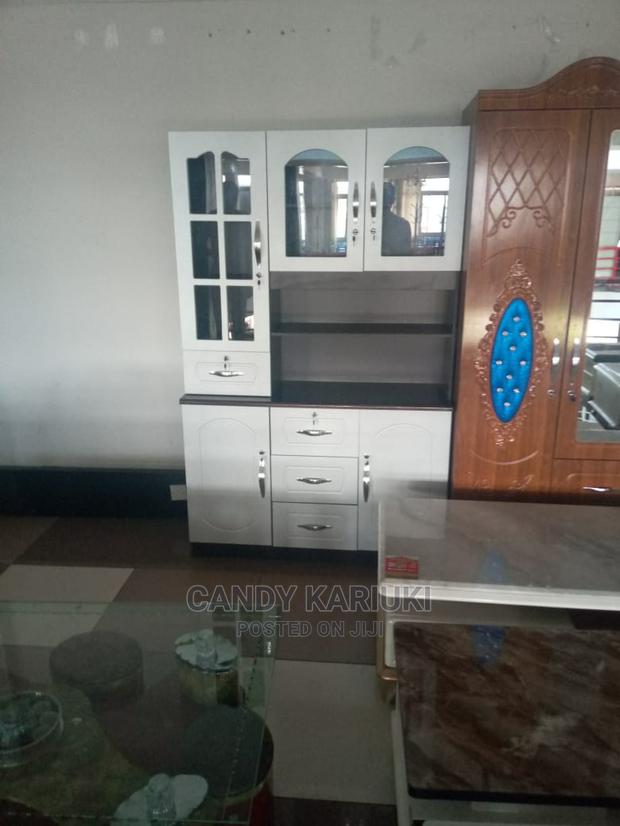 White Kitchen Cabinet