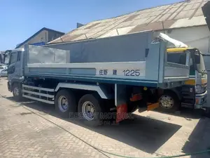 Mitsubishi Fuso Tipper 2014 Silver For Sale