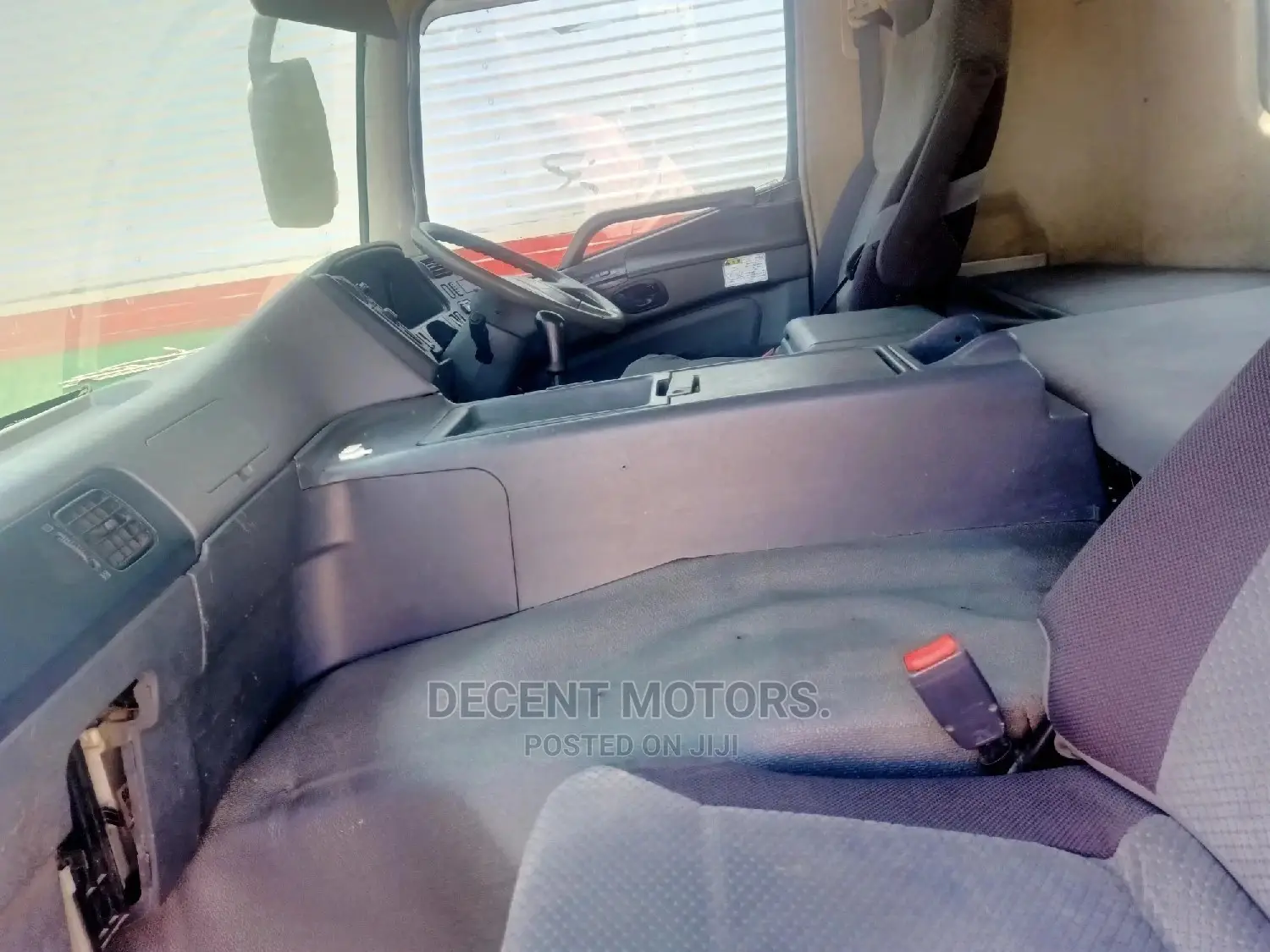 Mitsubishi Fuso Tipper 2014 Silver For Sale