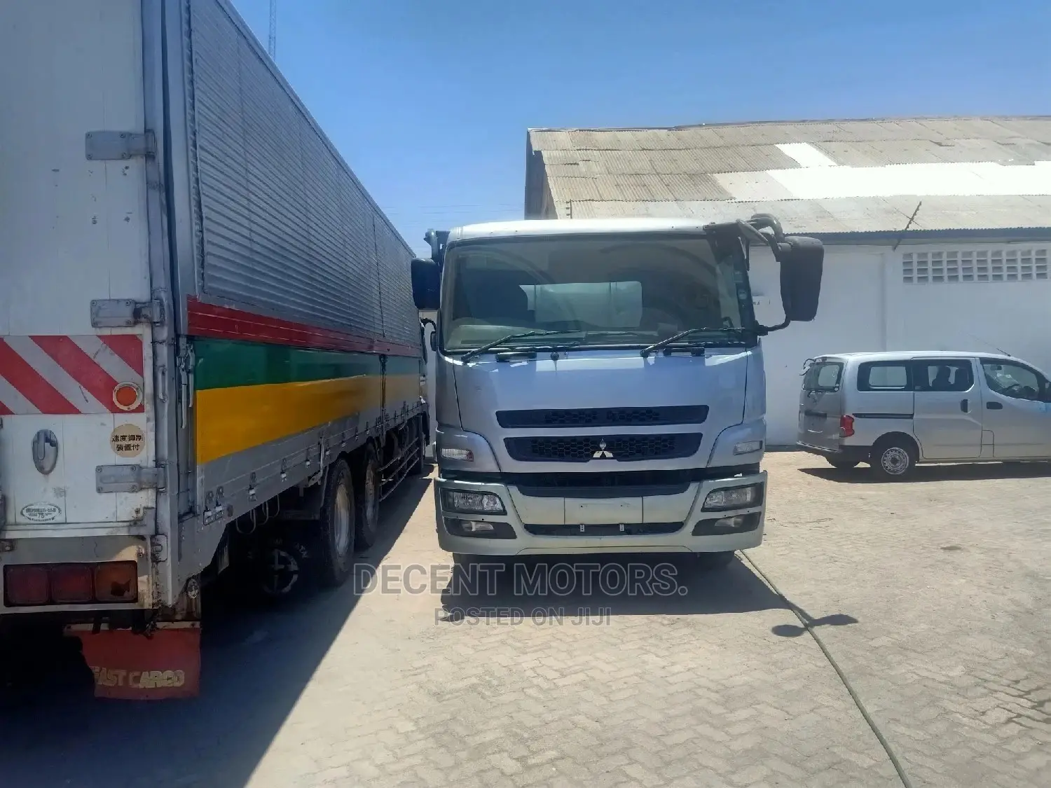 Mitsubishi Fuso Tipper 2014 Silver For Sale