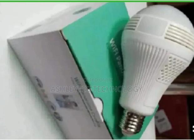 CCTV Bulb Cameras Panaromic With 32gb Memory Card Slot