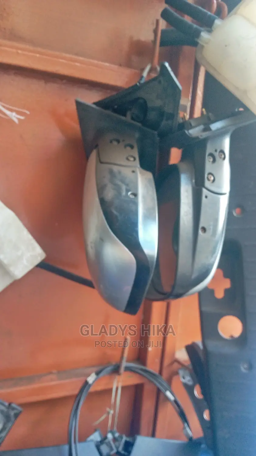 Ex Japan Side Mirrors for Fielder 2005