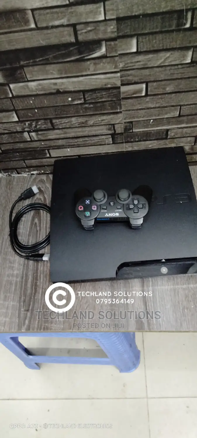 Black Playstation 3 With 13 Games