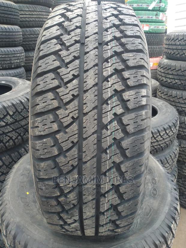 Quality Maxtrek Tires Sizes 265/65r17 A/T Radial Tubeless.