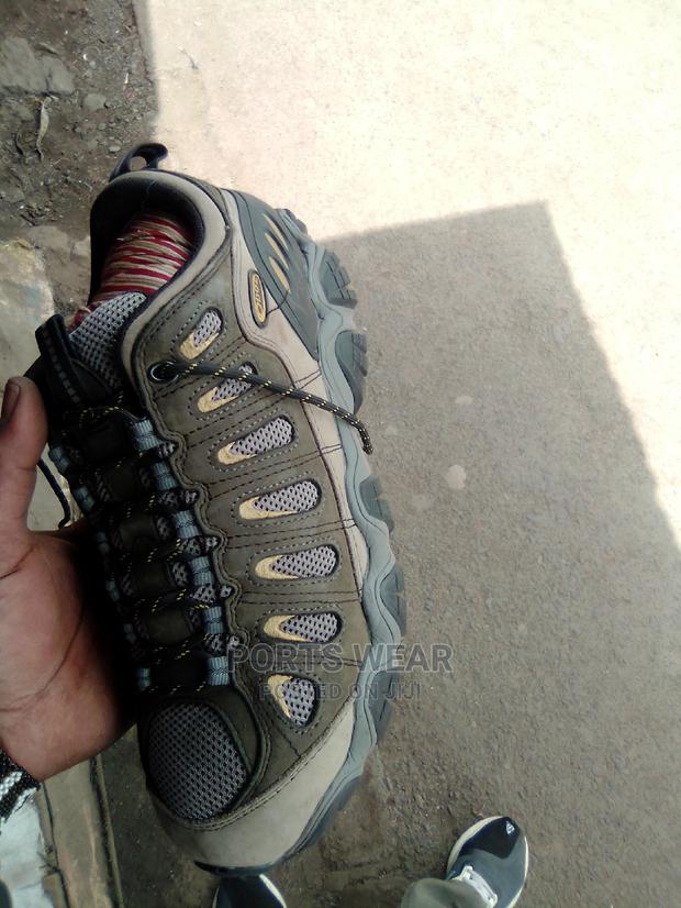 Best Hicking Shoe - thumbnail 2