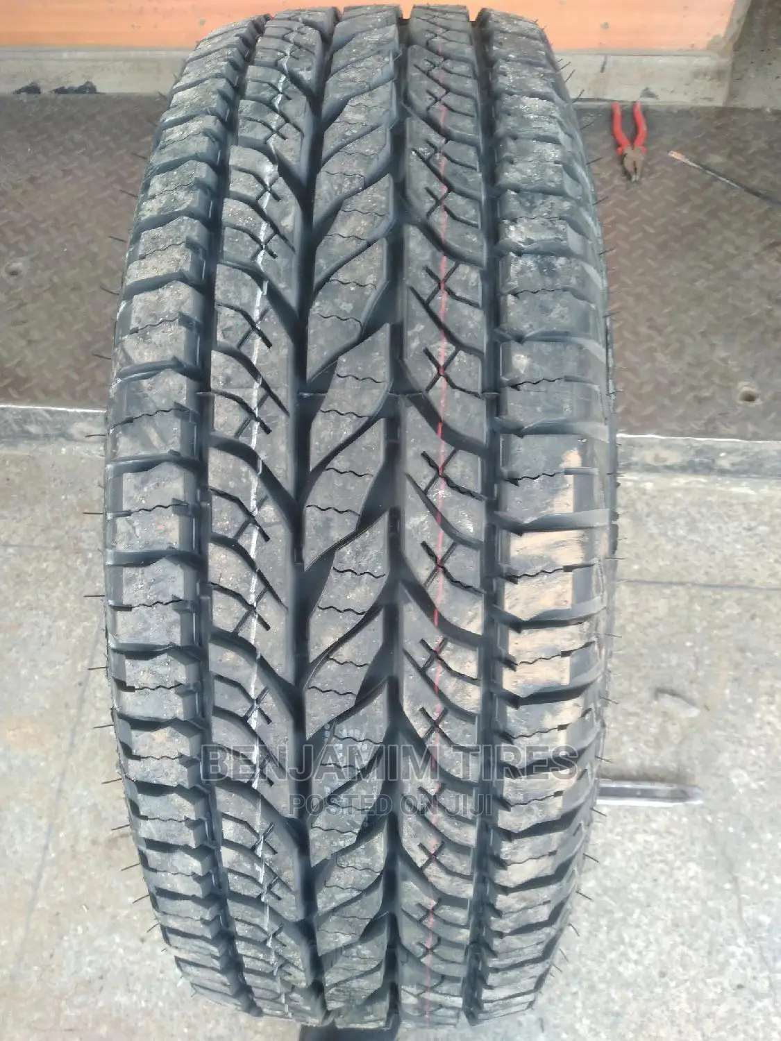 Yana Stallion Tires Sizes 265/70r16 a/T.