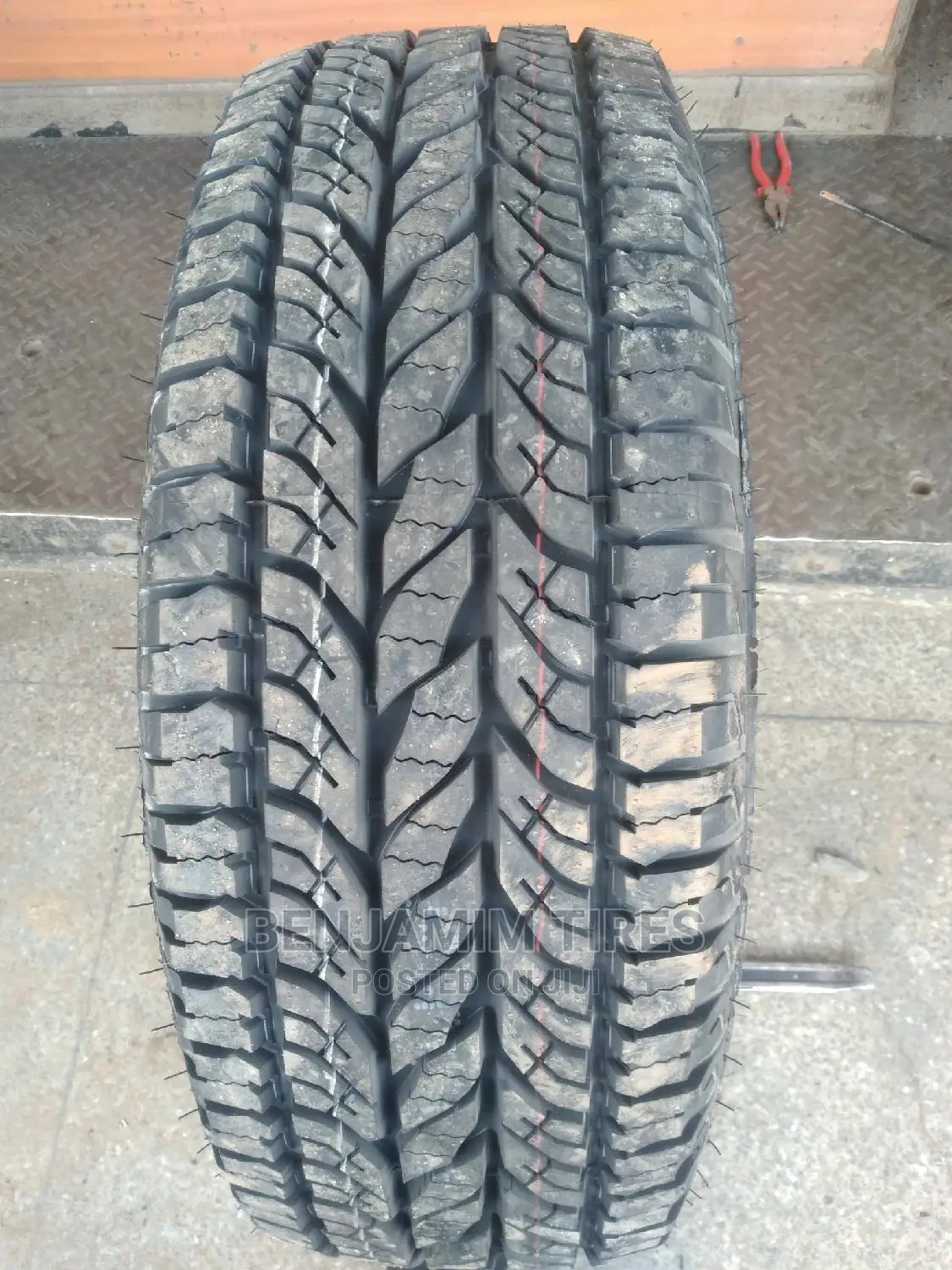 Yana Stallion Tires Sizes 265/70r16 a/T.