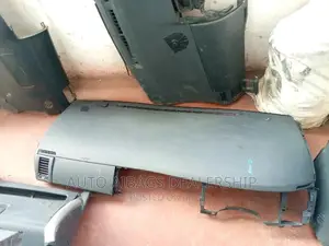 Toyota Isis Dashboard .