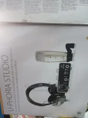 Studio U-Phoria Podcasting Bundle