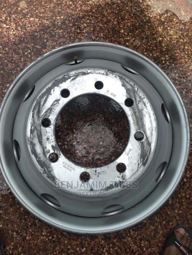 Original Rim Size 22.5 Tubeless for Isuzu Fi