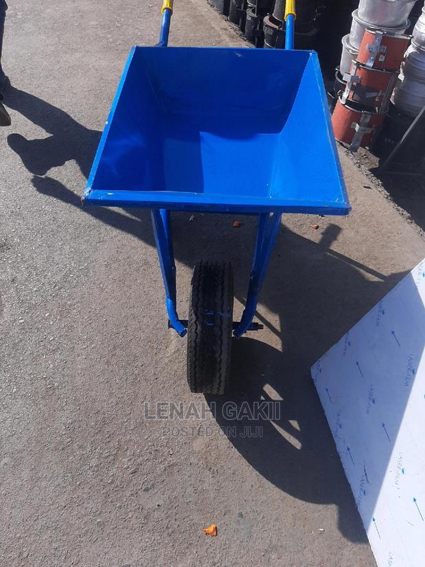 Wheelbarrow - thumbnail 3