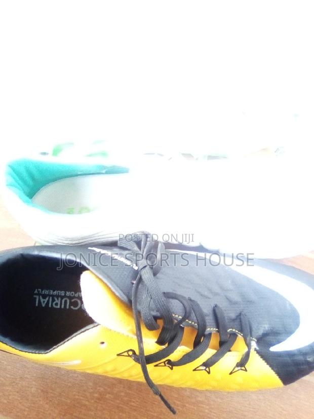 Classic Sports Shoes - thumbnail 3