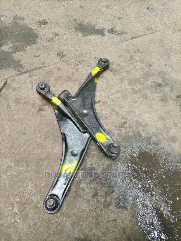 Exjapan Mistubishi Chariot Front Arms Available. - thumbnail 2