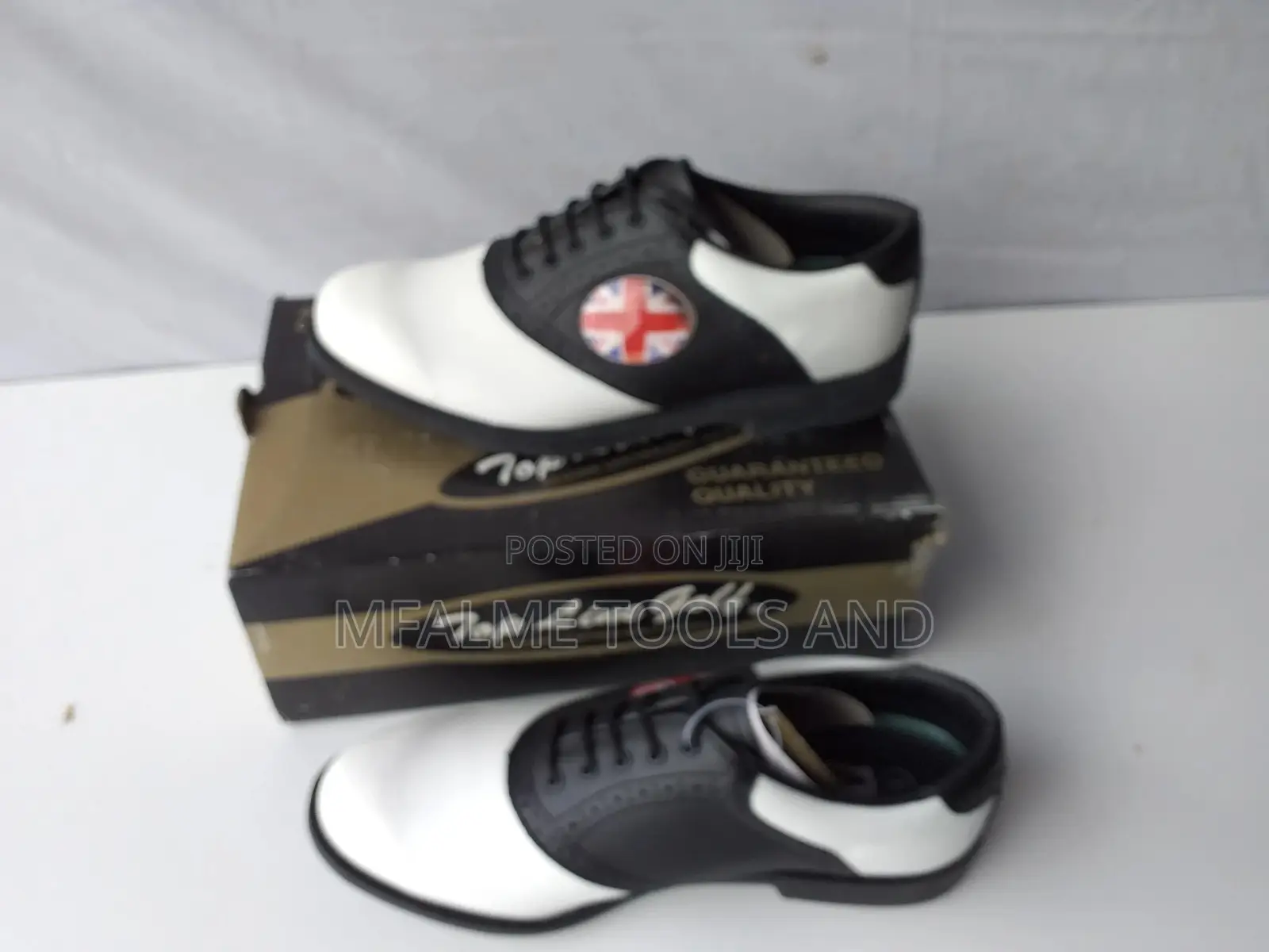 Sale! Sale! Genuine Leather Men Golf Shoes Plastic Spikes Ex-Uk