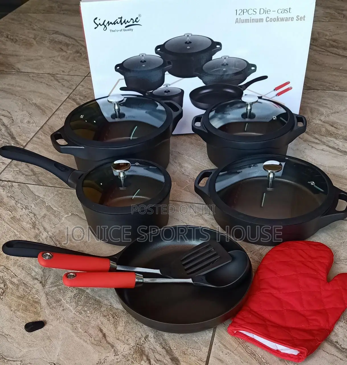 12 Die-Cast Cookware