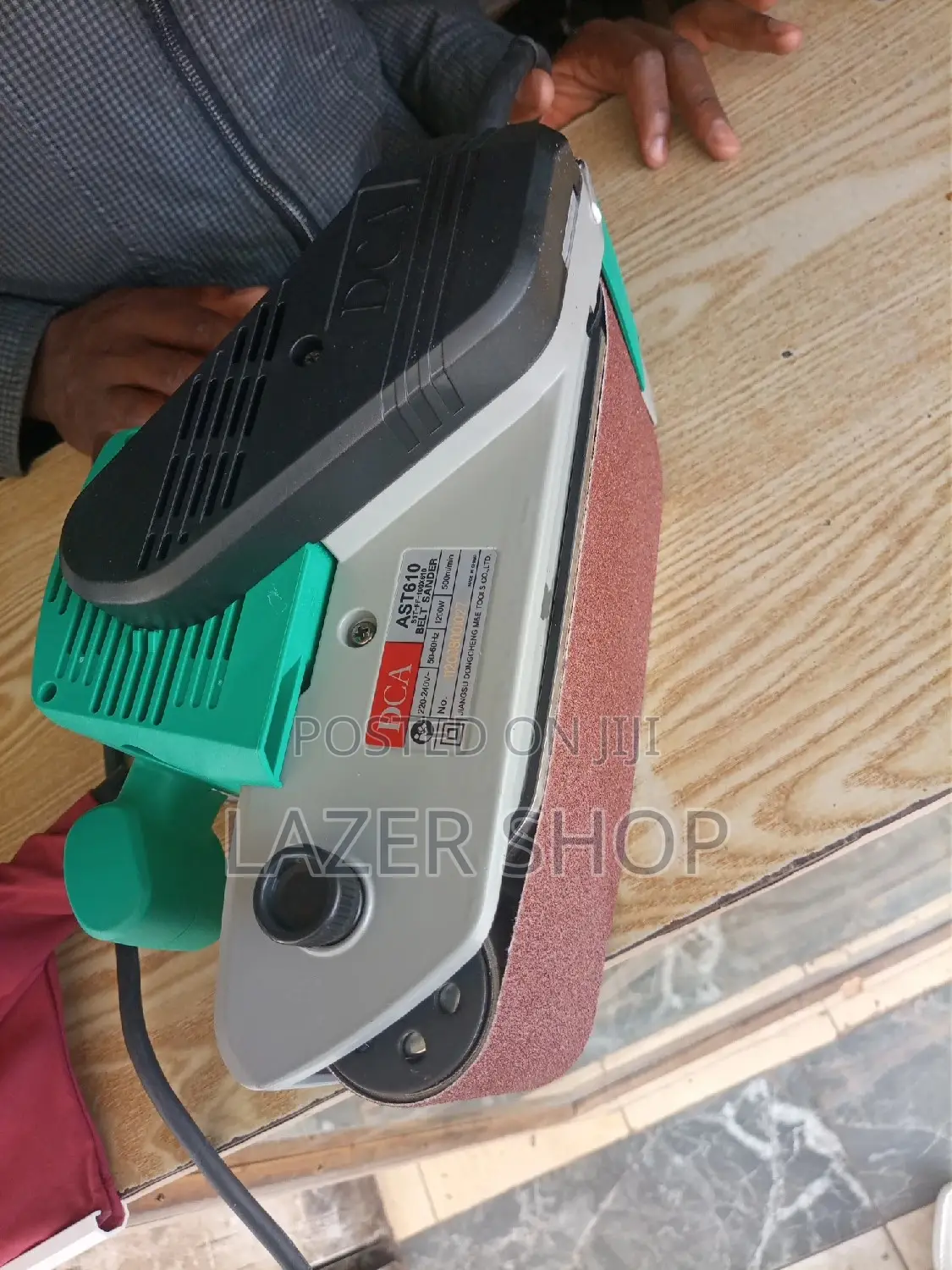 DCA Belt Sander
