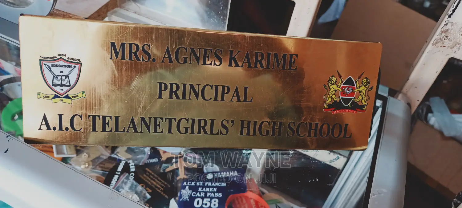 Table Name Plate Engraving and Printing