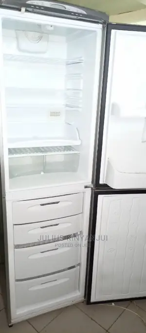 Big Hotpoint Fridge