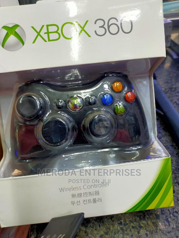 Wireless Controller Pad Black - main view