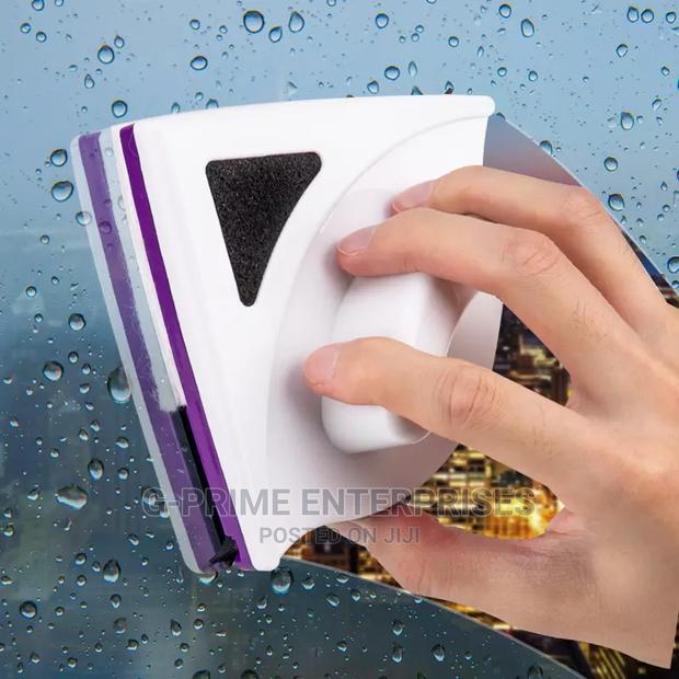 Glass Cleaner (Magnetic) - main view