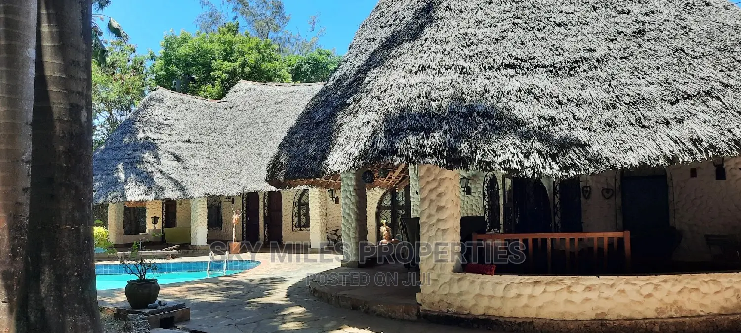 3bdrm Villa in La Marina, Mtwapa for Sale
