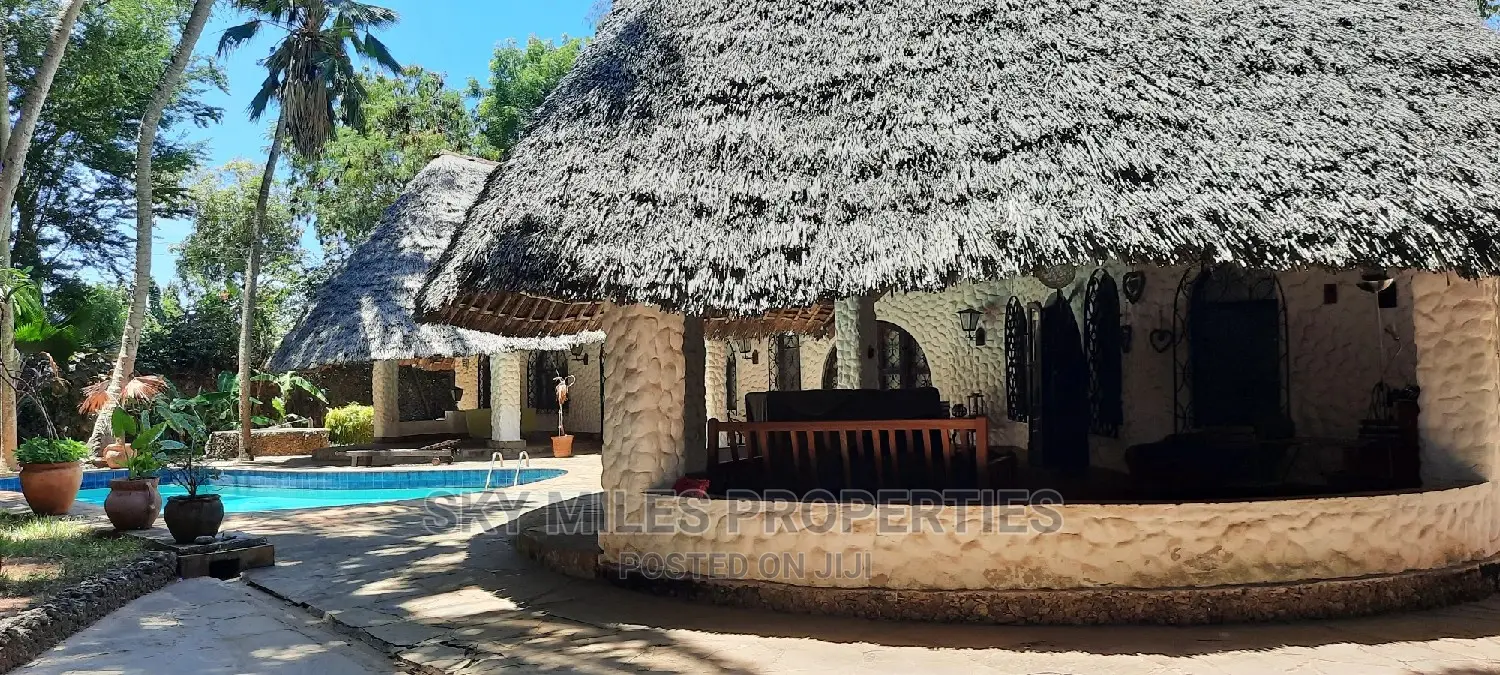 3bdrm Villa in La Marina, Mtwapa for Sale