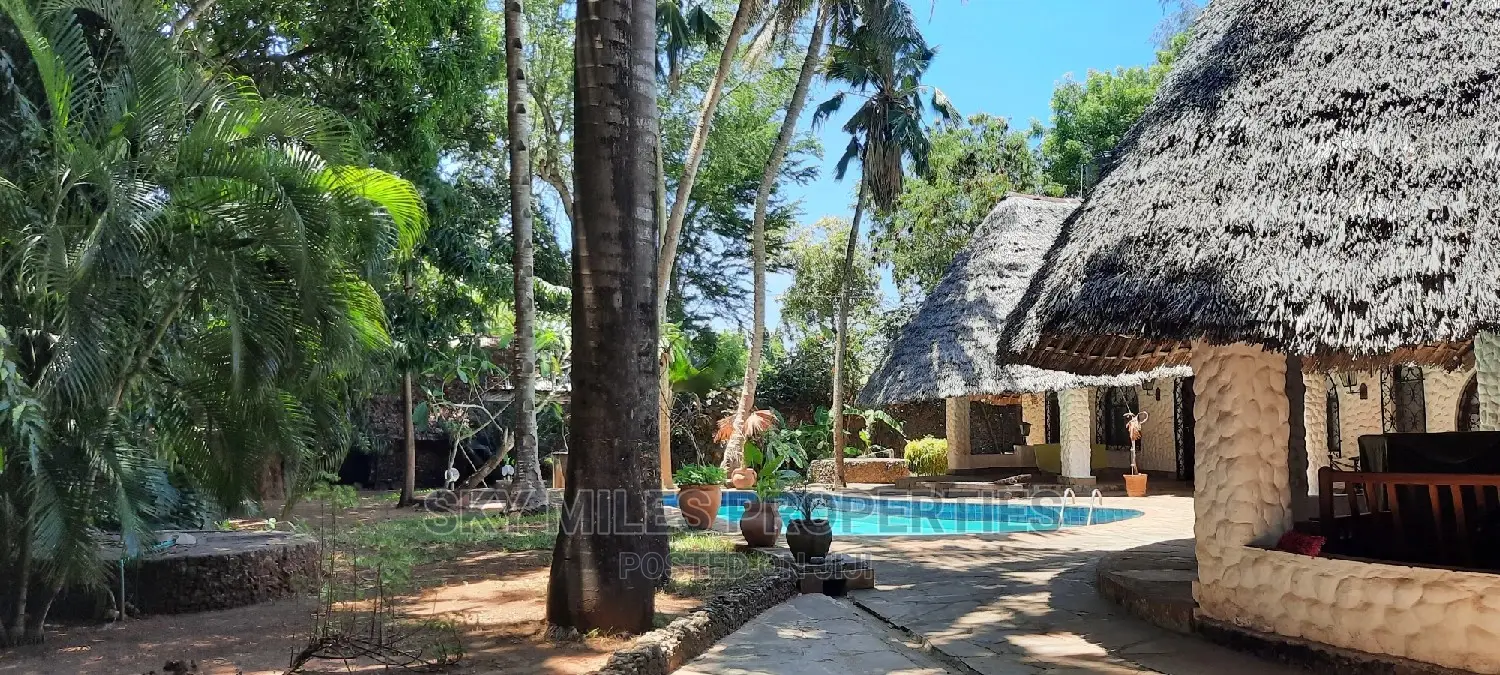 3bdrm Villa in La Marina, Mtwapa for Sale