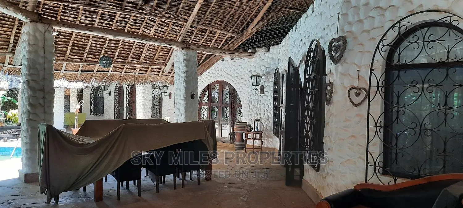 3bdrm Villa in La Marina, Mtwapa for Sale