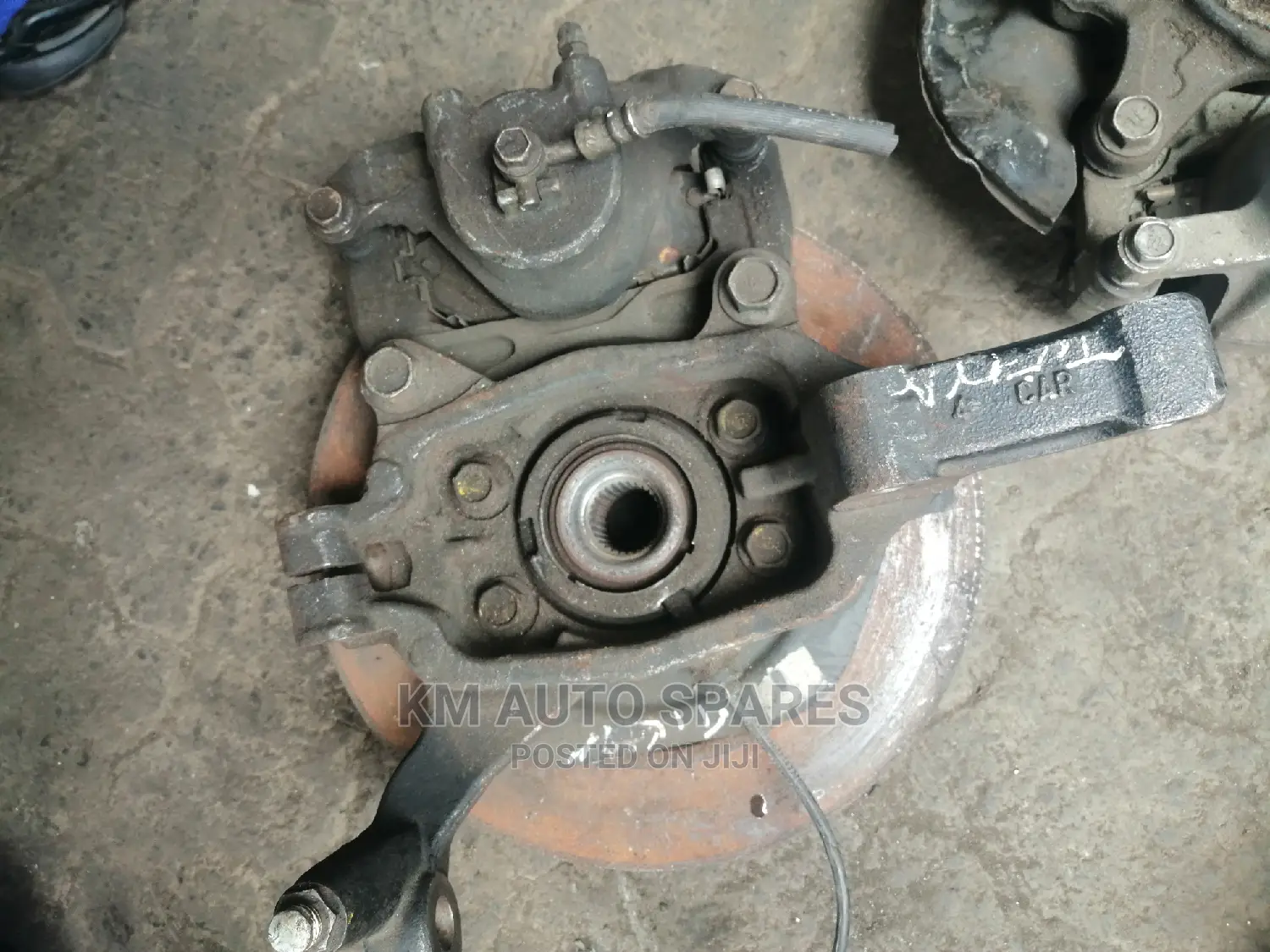 Nissan Teana Hub.