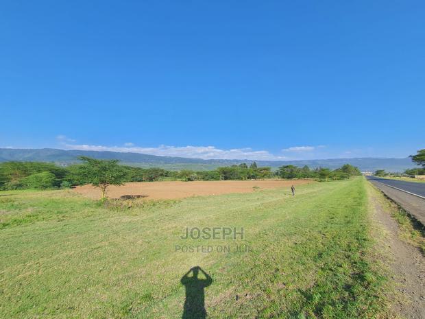 Mai Mahiu- Naivasha Highway 5 Acres Touching Tarmac - thumbnail 11