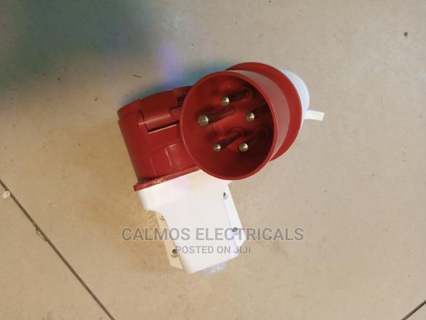 Industrial Sockets - thumbnail 3