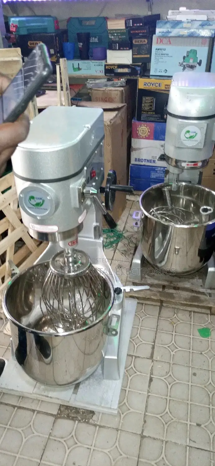 Dough Mixer (Commercial)