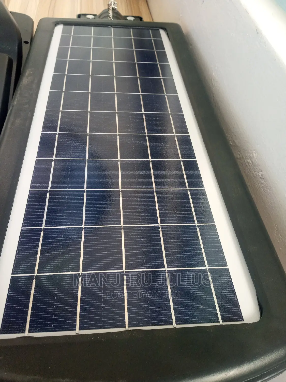 160 Watts Solar Streetlight