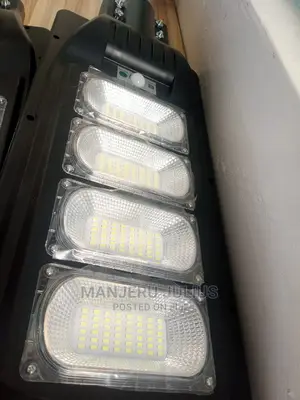 160 Watts Solar Streetlight