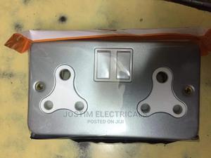 Mettalic Twin Socket - thumbnail 2