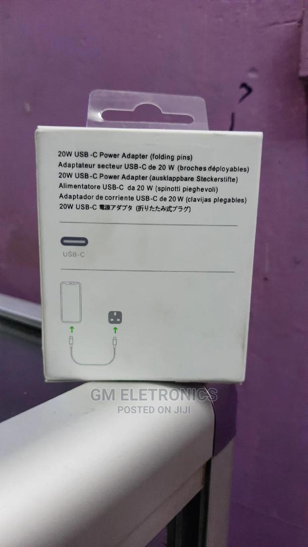 USB-C 20 W Power Adapter . - thumbnail 3