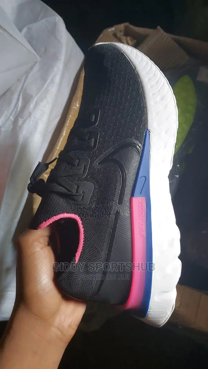 Running Shoes