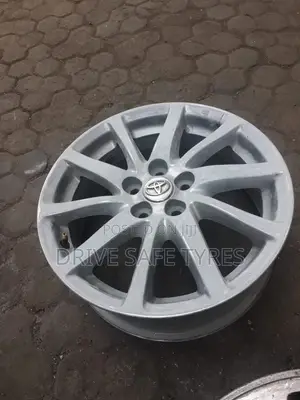 Premio 16 Inch Original Silver
