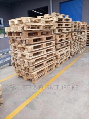 Wooden Pallets - thumbnail 2
