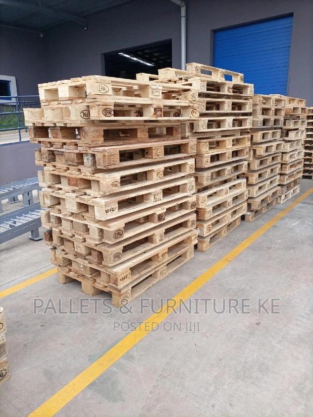 Wooden Pallets - thumbnail 3