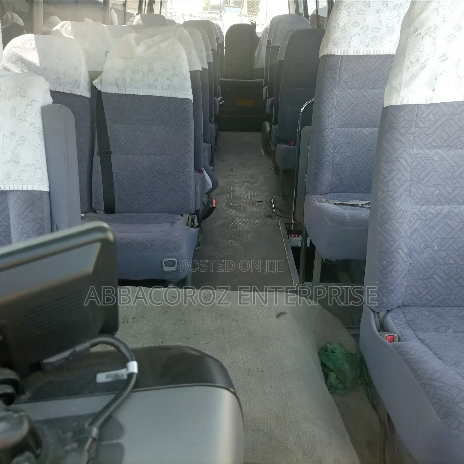 33 Seater Coaster Hino