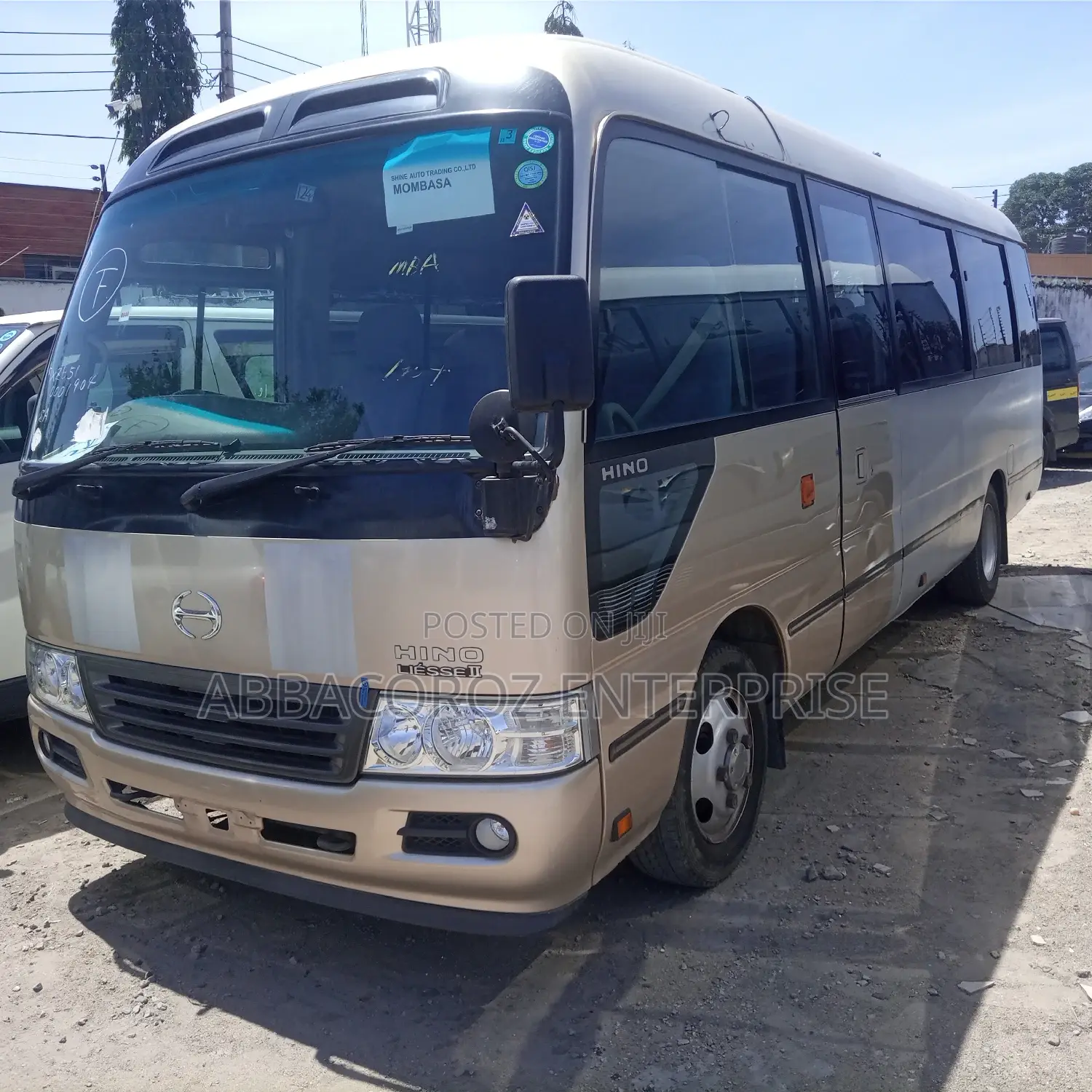 33 Seater Coaster Hino