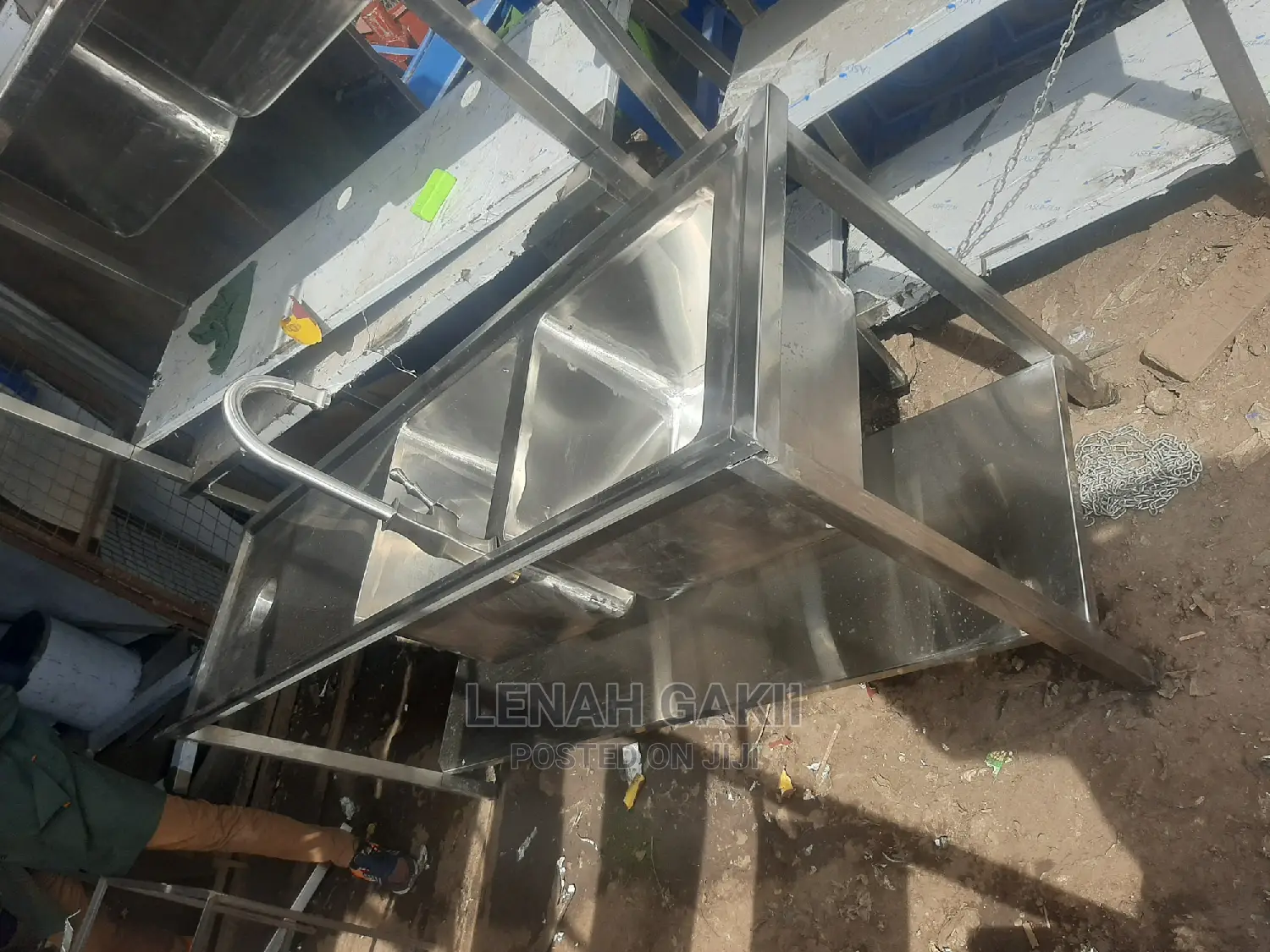 Stainless Steel Kitchen Sink
