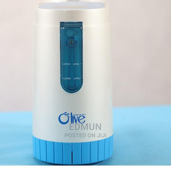 Portable 5 Liter Oxygen Concentrator - thumbnail 2
